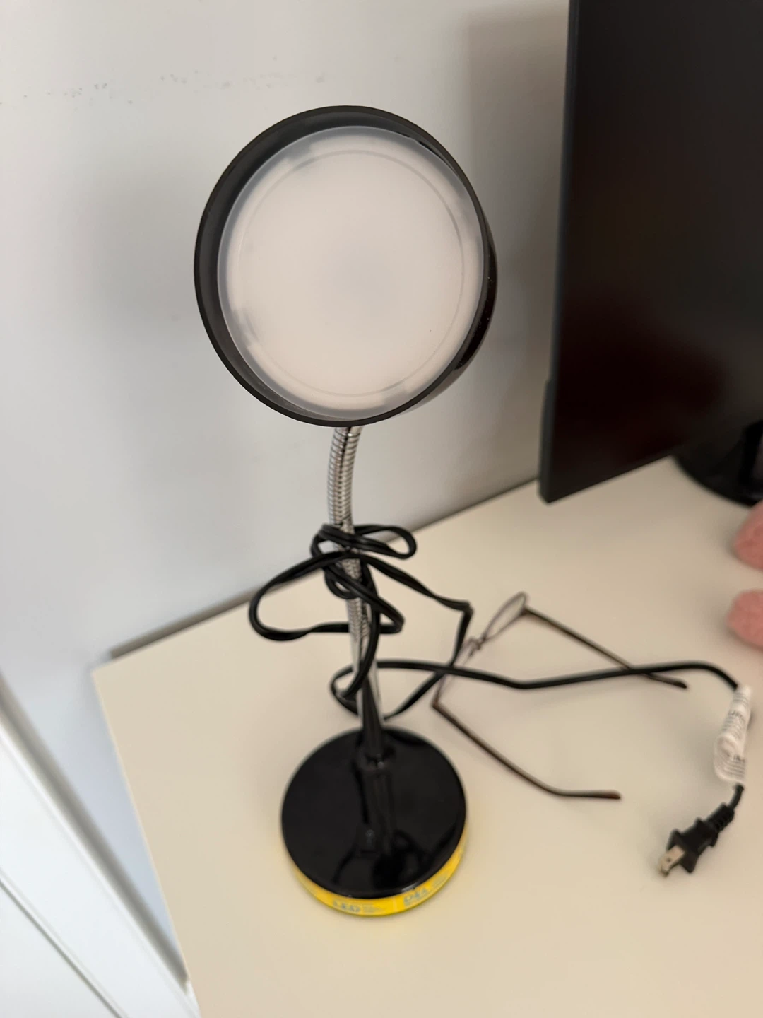 Black LED Desk Lamp - photo 2