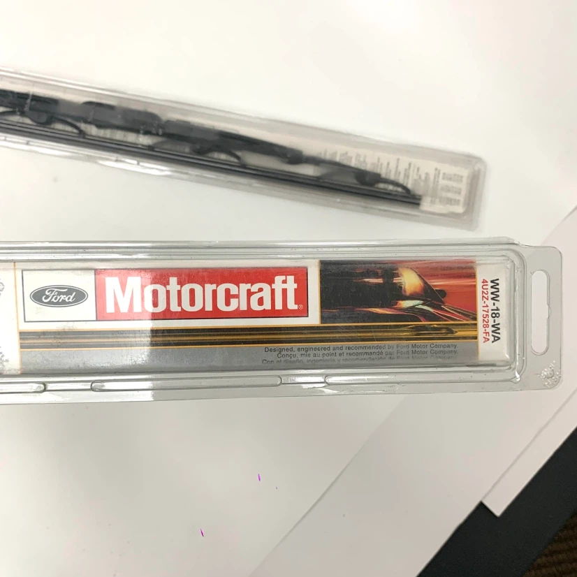 Two Motorcraft Winter Wiper Blades WW-18-WA - photo 2