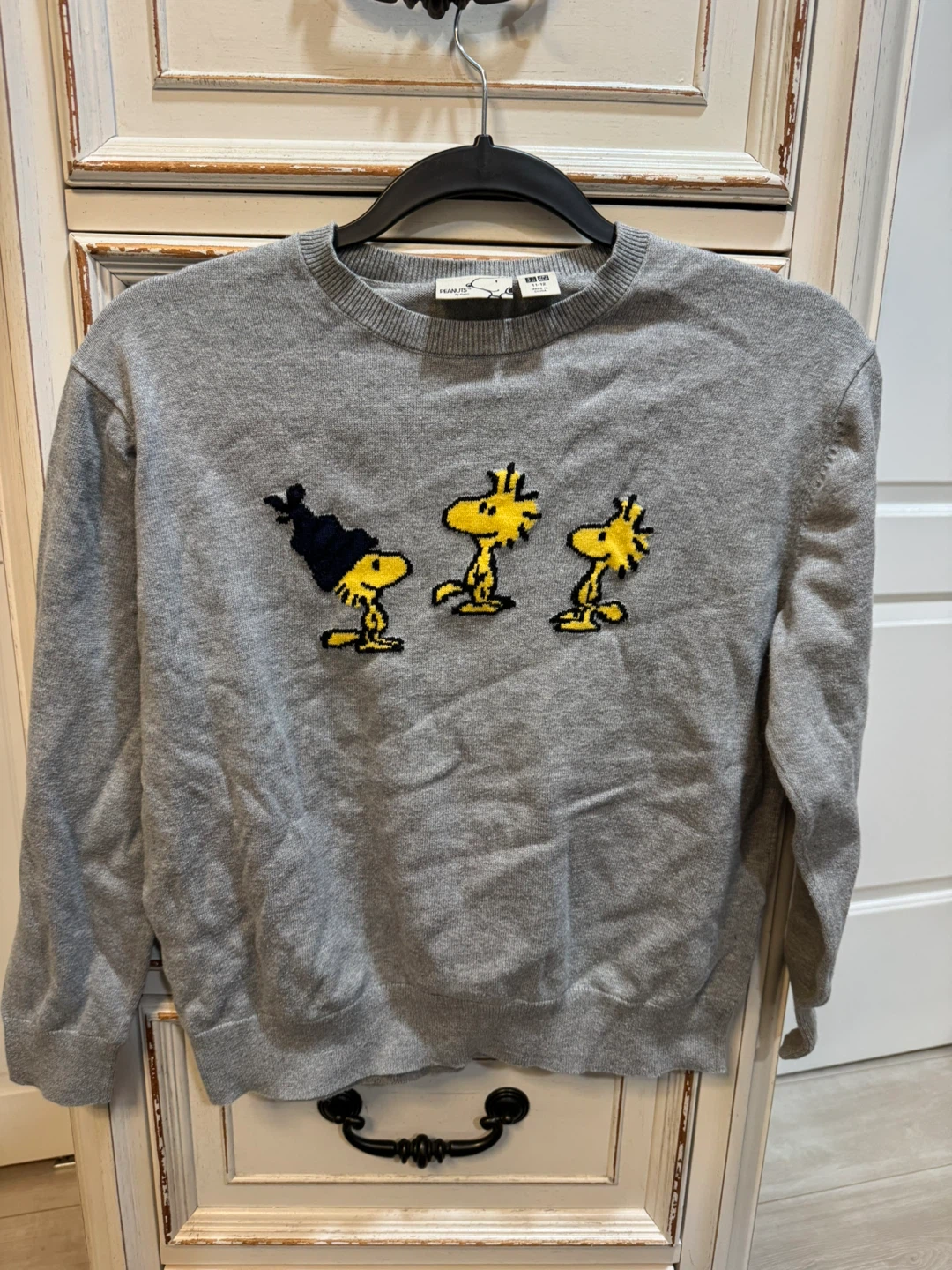 Uniqlo Peanuts Woodstock Sweater Gray