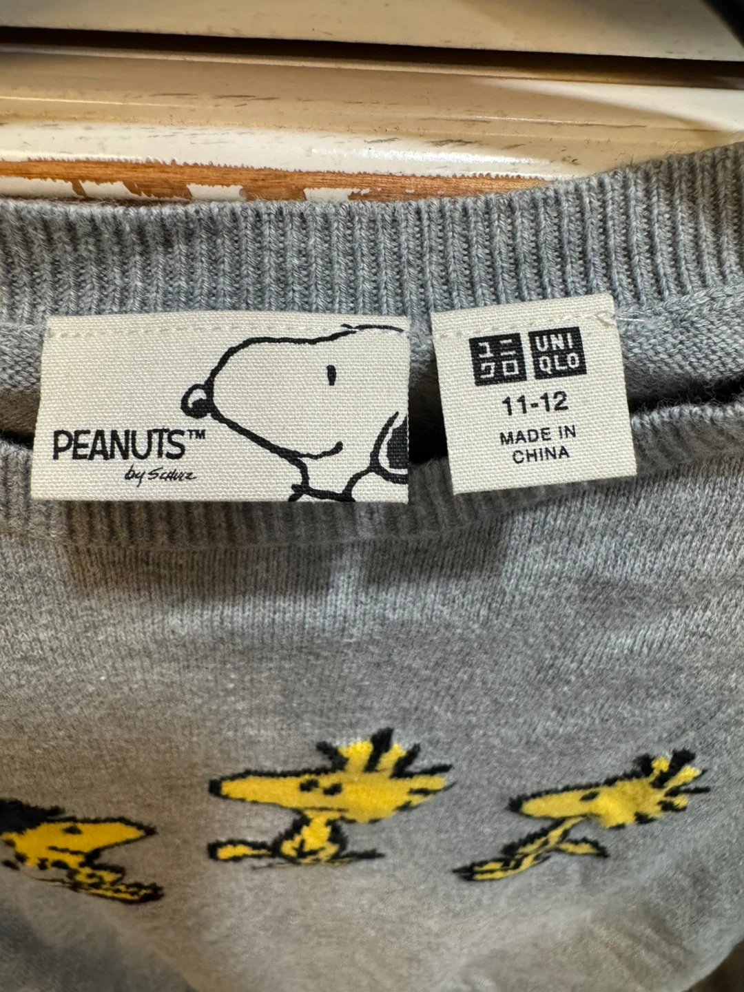 Uniqlo Peanuts Woodstock Sweater Gray - photo 3