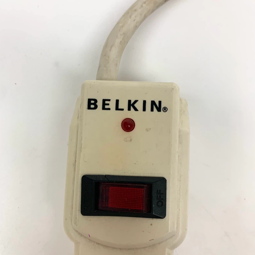 Belkin 6-Outlet Power Strip - photo 2