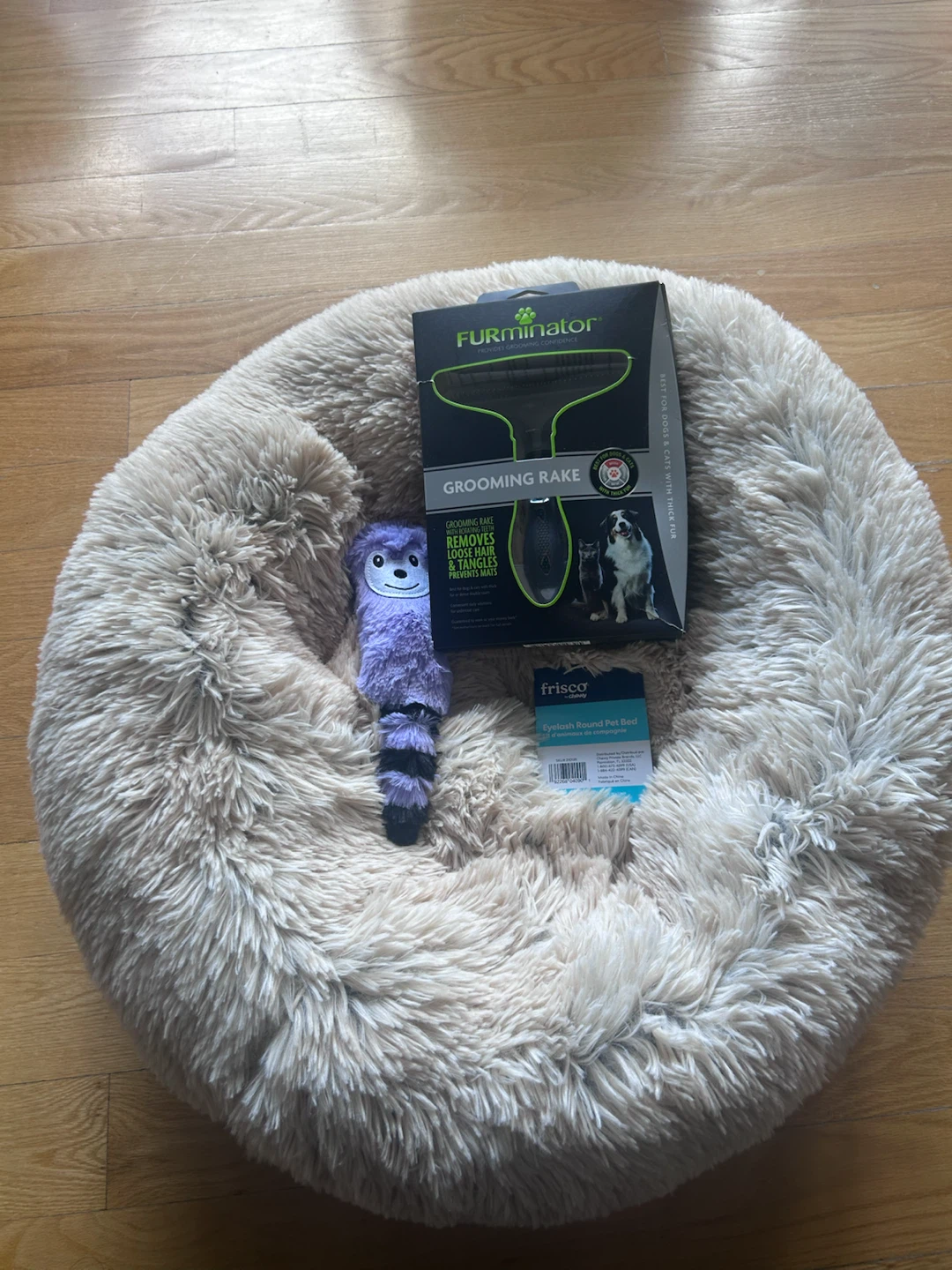 Cat bed and Furminator - Brand new