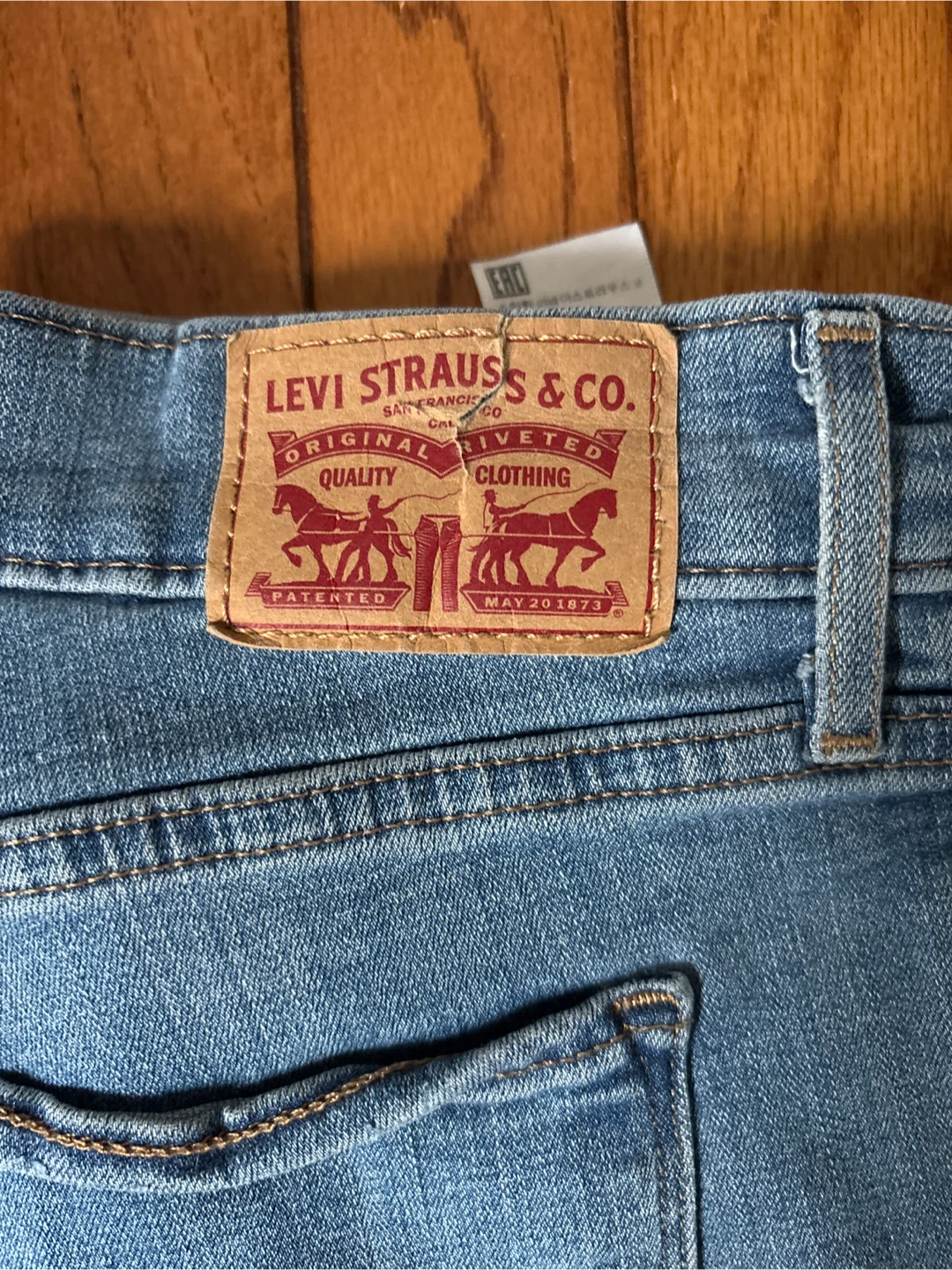 🏈 Levi's 311 Shaping Skinny Jeans Size 28 - photo 2