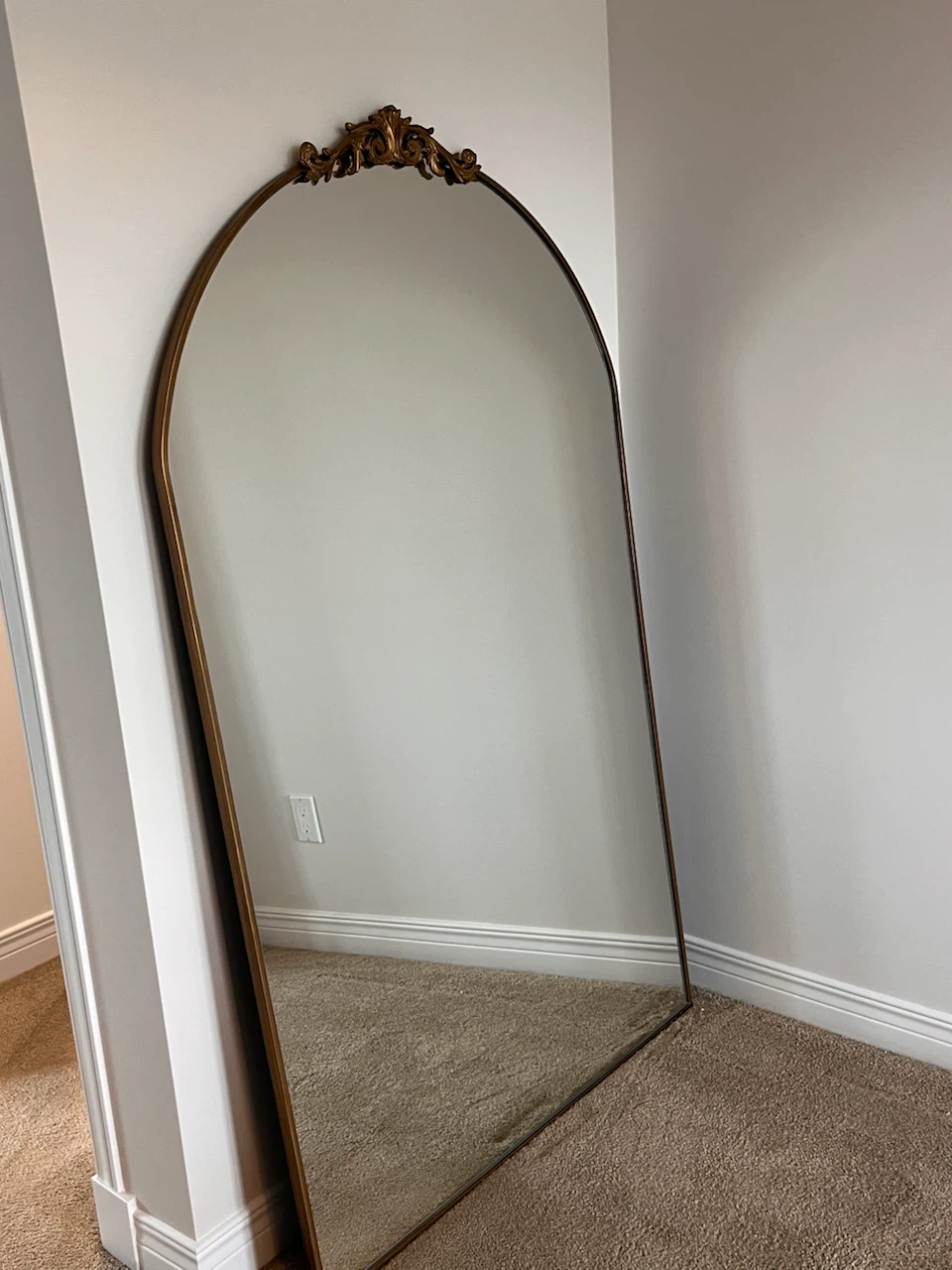 Urban Barn Faye Leaner Mirror - photo 2