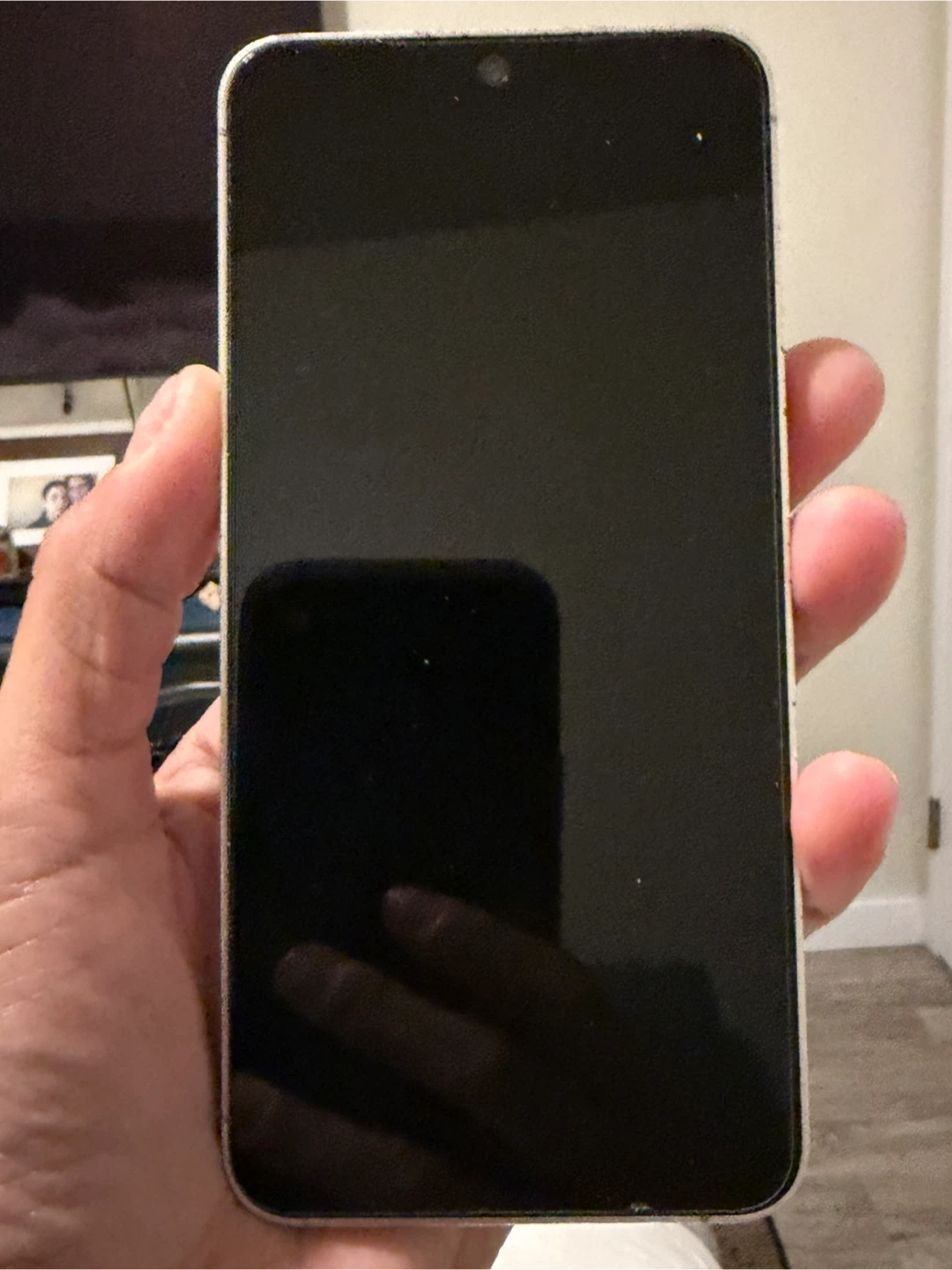 S24 Samsung cell phone - photo 3
