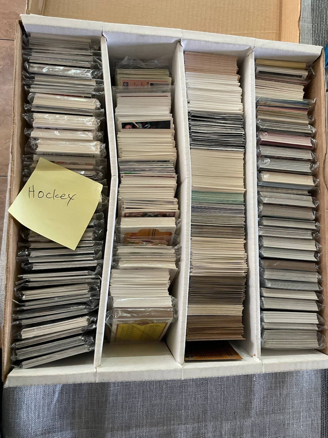 Hockey & Baseball Card Lot - photo 2