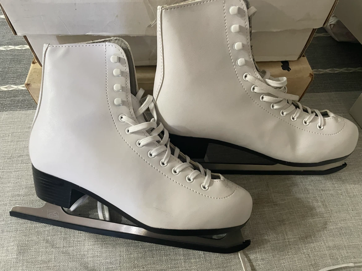 Women’s Figure Skates - photo 2