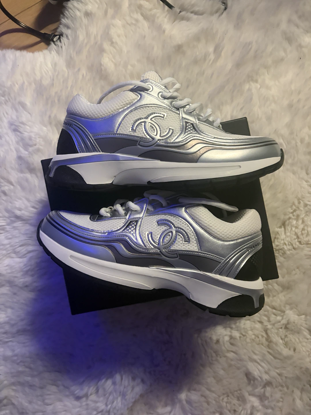 Chanel runners