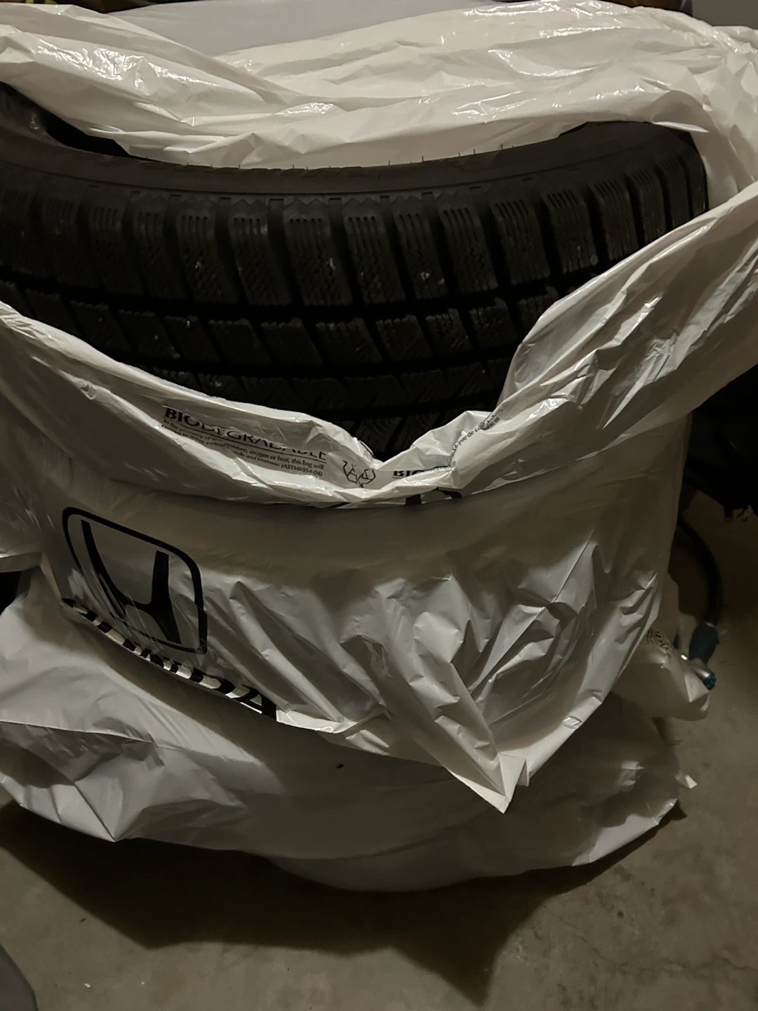 Good Year Winter Command Tire 245/50R20 - photo 3