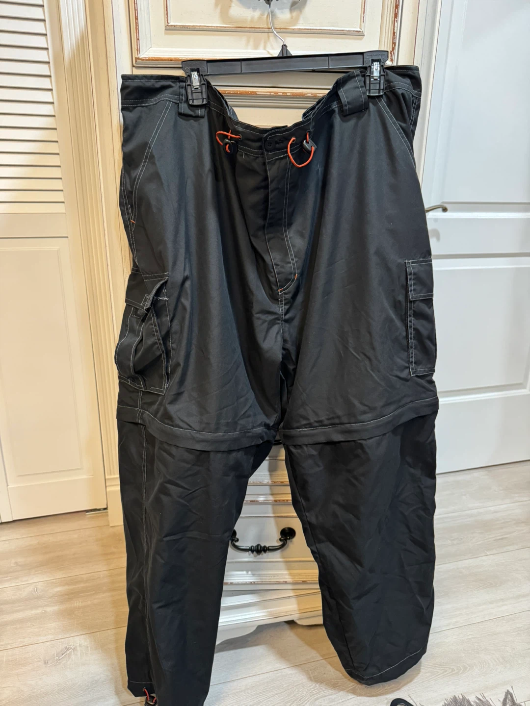 B&T Black Convertible Cargo Pants - photo 2