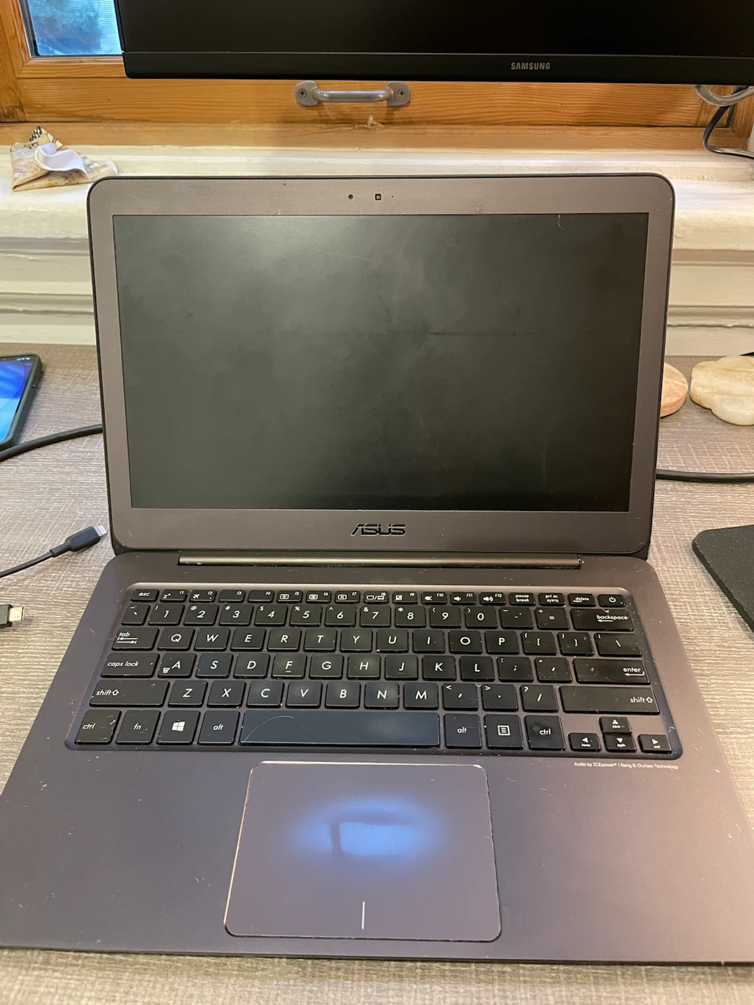 ASUS UX305F ZenBook