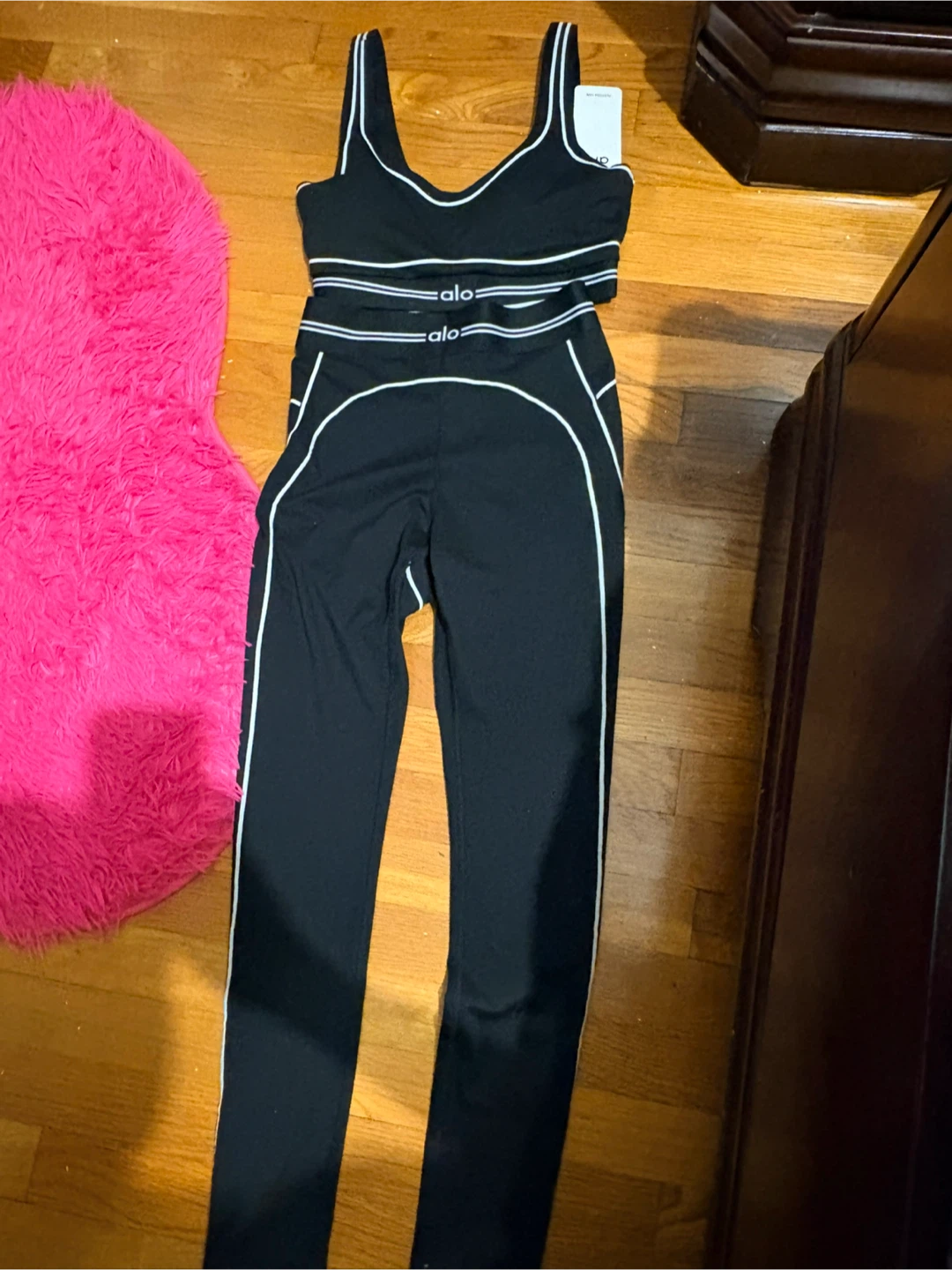 Alo Yoga Matching Set - photo 3
