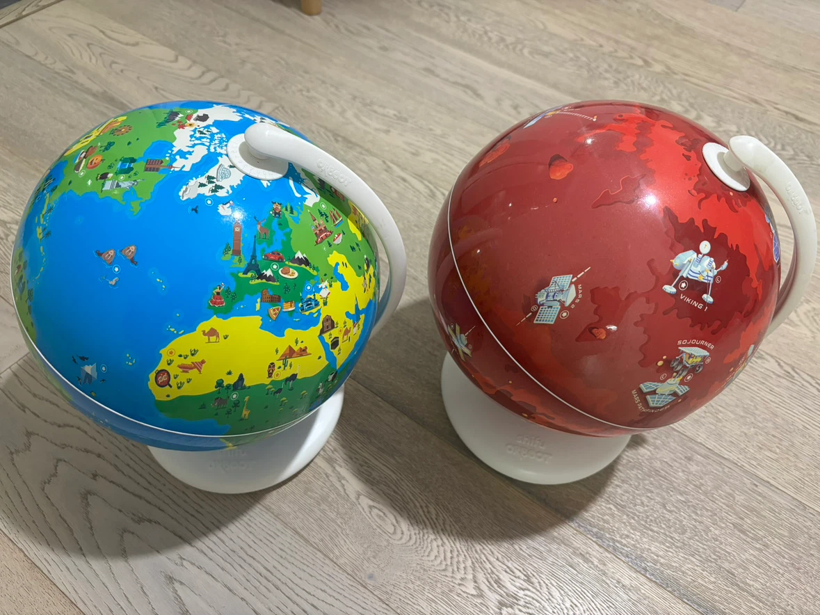 PlayShifu Orboot Earth and Mars Interactive Globes
