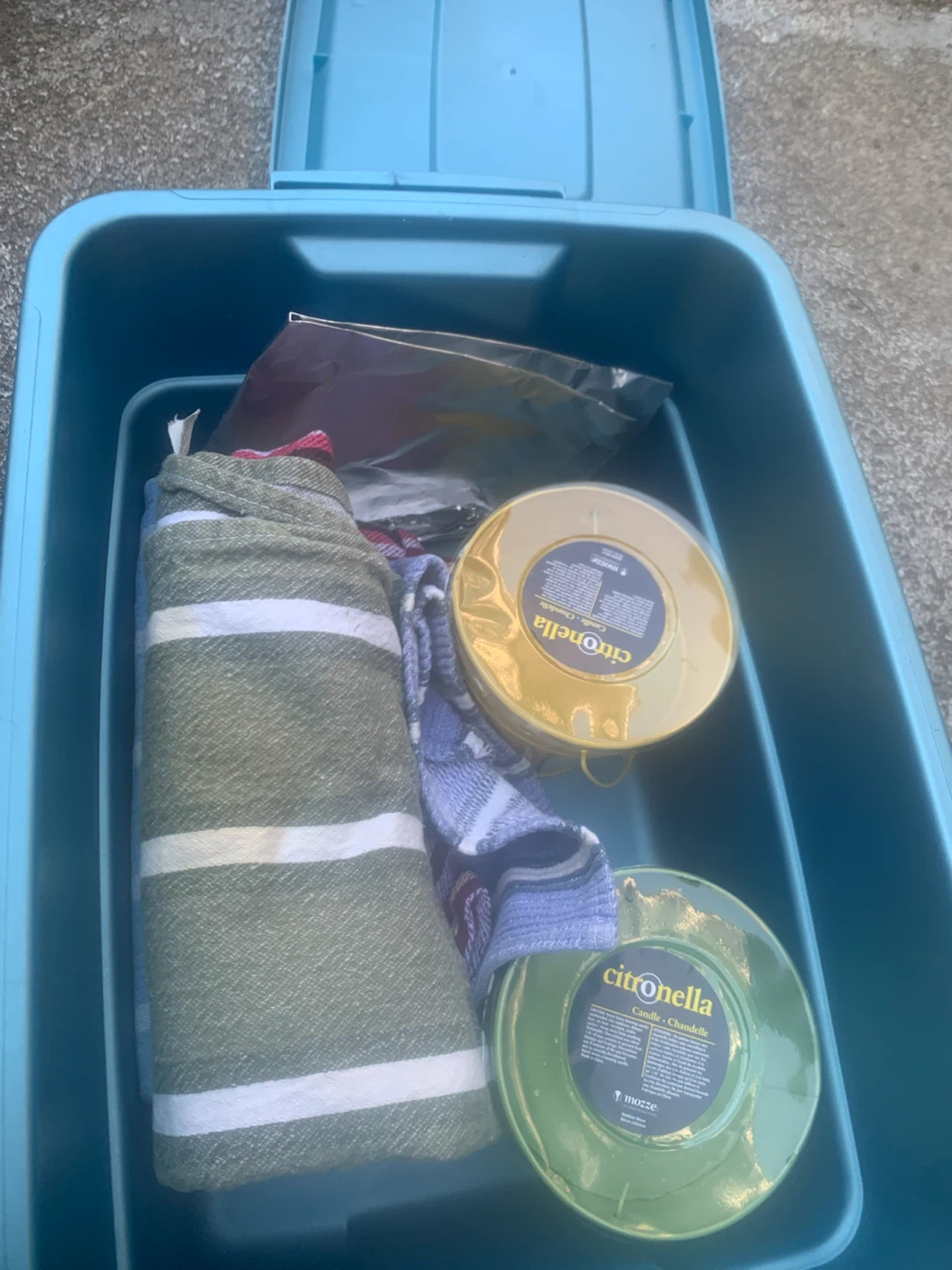 Assorted camping kitchenware items - photo 2