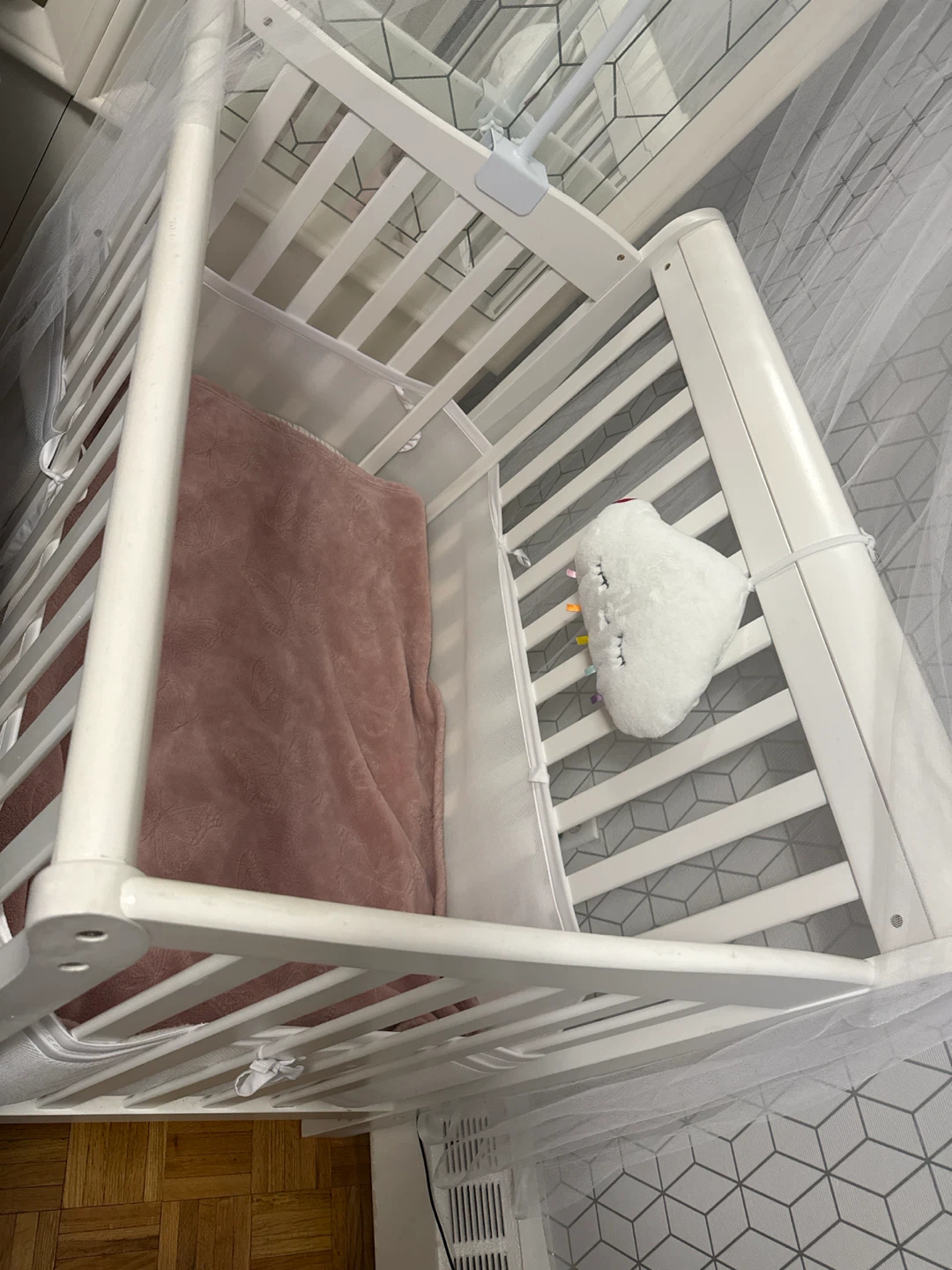 White Baby Mini Crib - photo 2