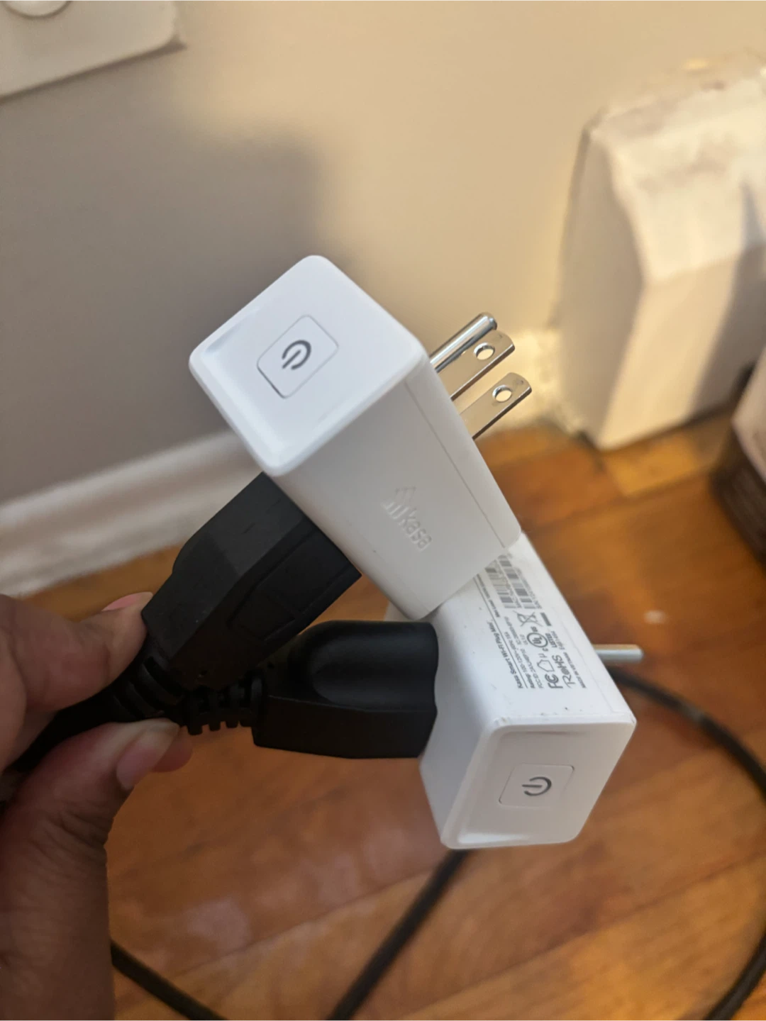 2 Smart Plugs + 2 Extension Cords - Alexa/AI Compatible - photo 2