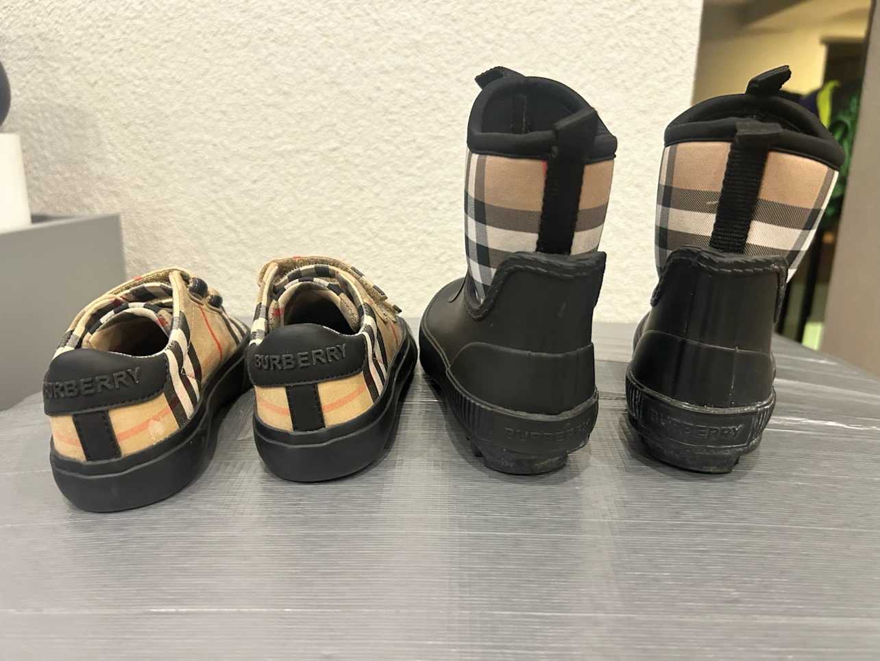 Burberry Kids Shoes and Boots Set - photo 3