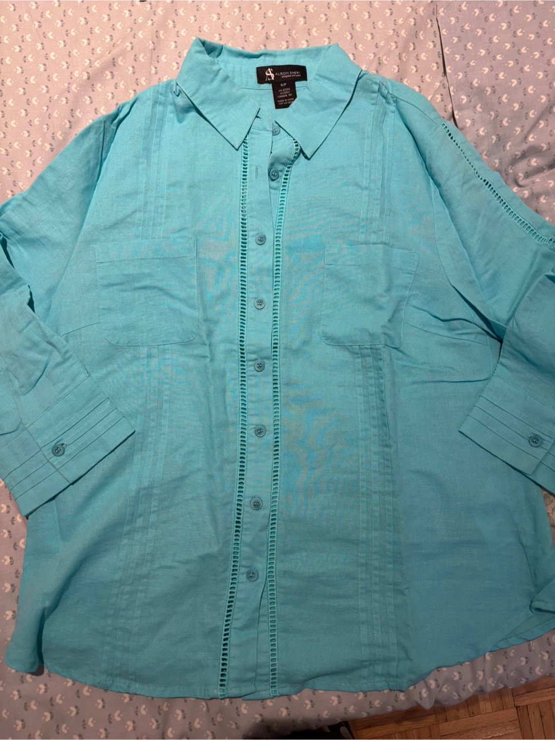 🏈Alison Sheri turquoise button-up shirt
