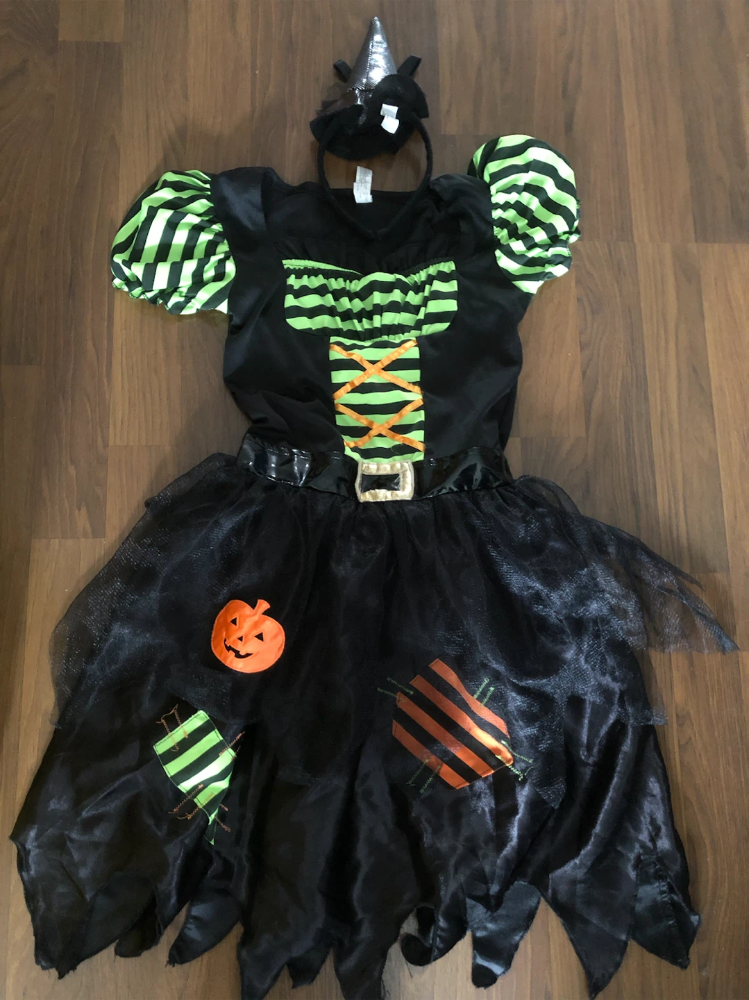 Witch Costume (Size M)