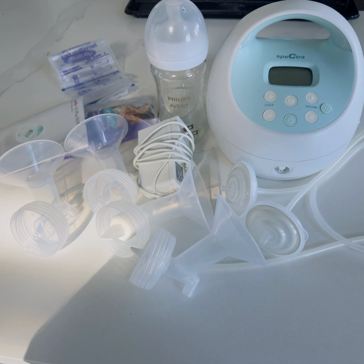 Spectra S1 Plus and Philips Avent Glass bottle