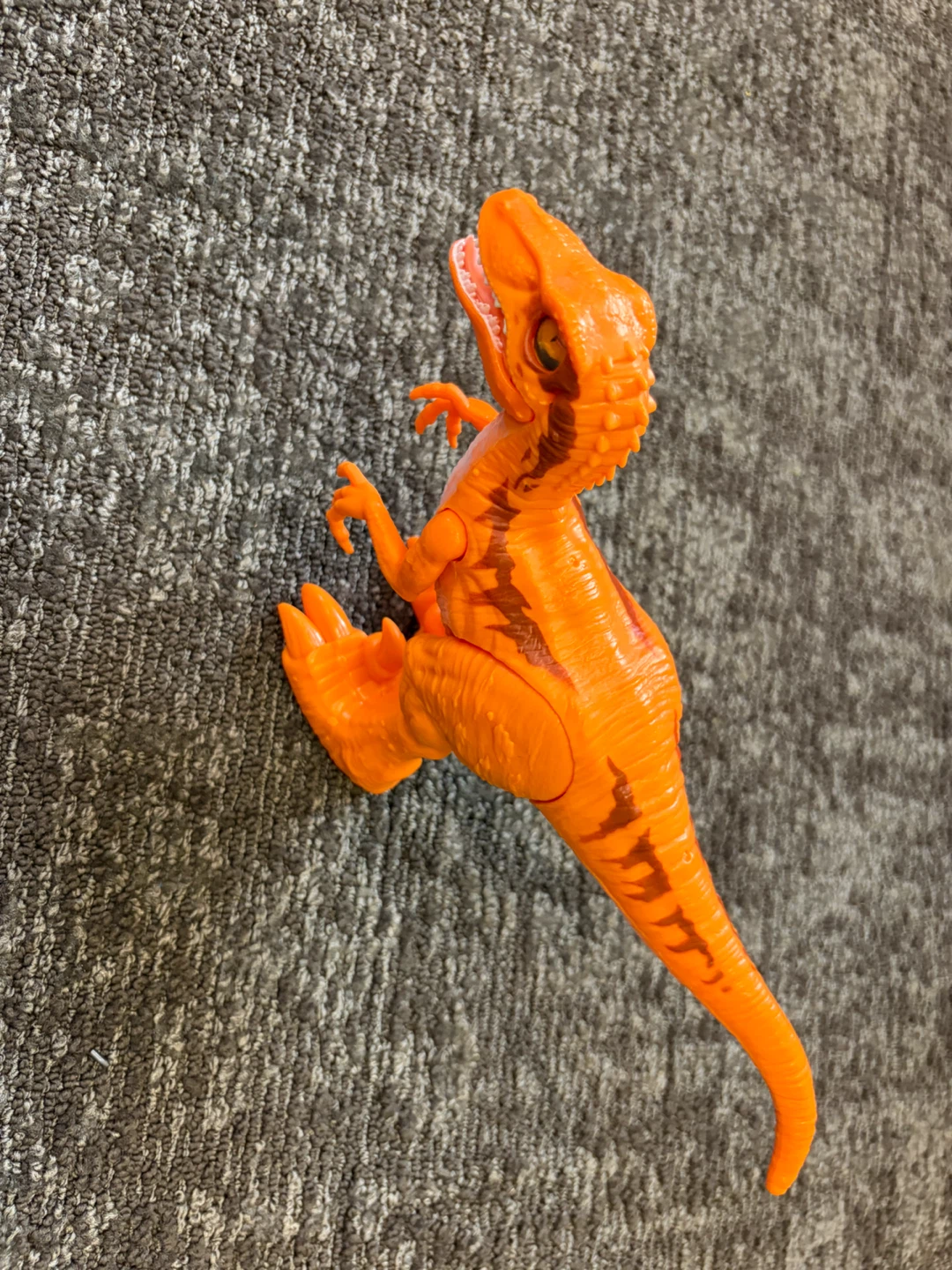 Mattel Jurassic World Orange Dinosaur Figure🏈