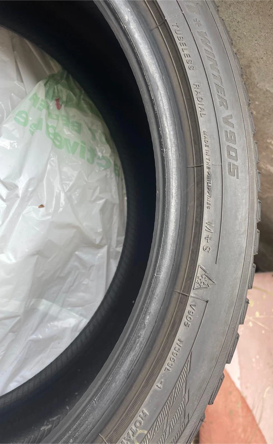 Yokohama BluEarth Winter V905 Tire 215/45R18 - photo 5