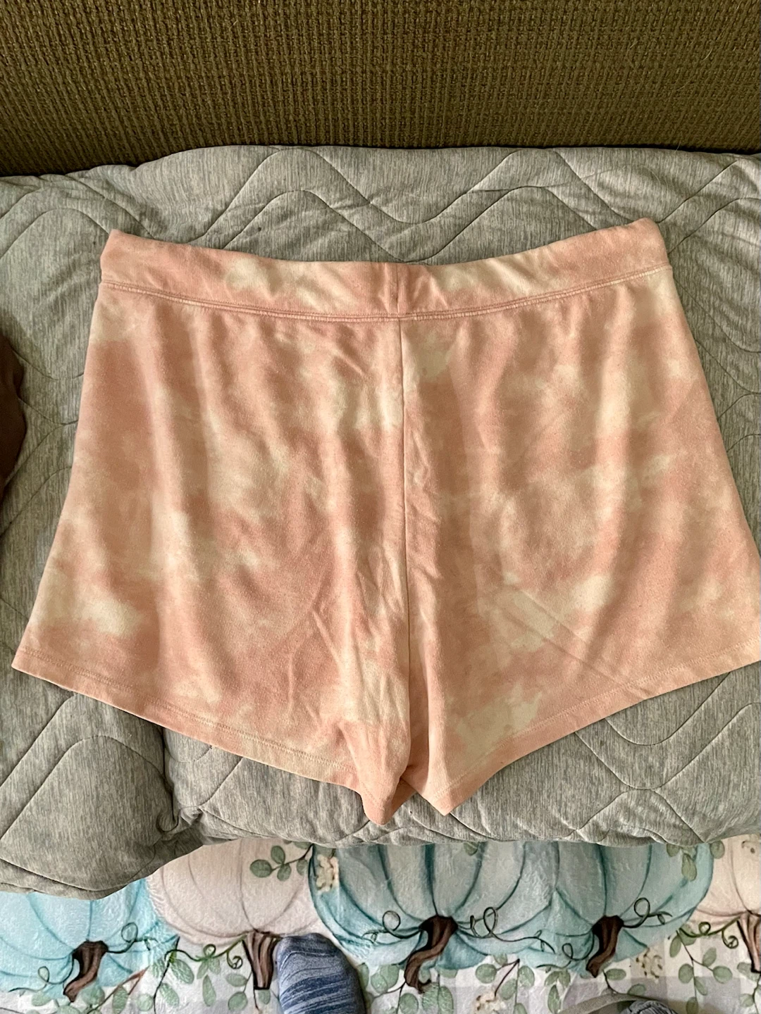 🏈 Old Navy Tie-Dye Shorts XL