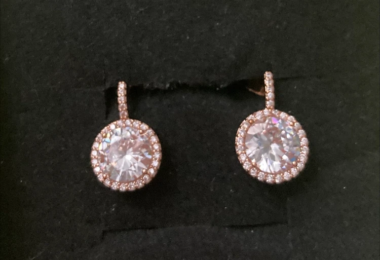 Rose Gold Halo Drop Earrings🏈
