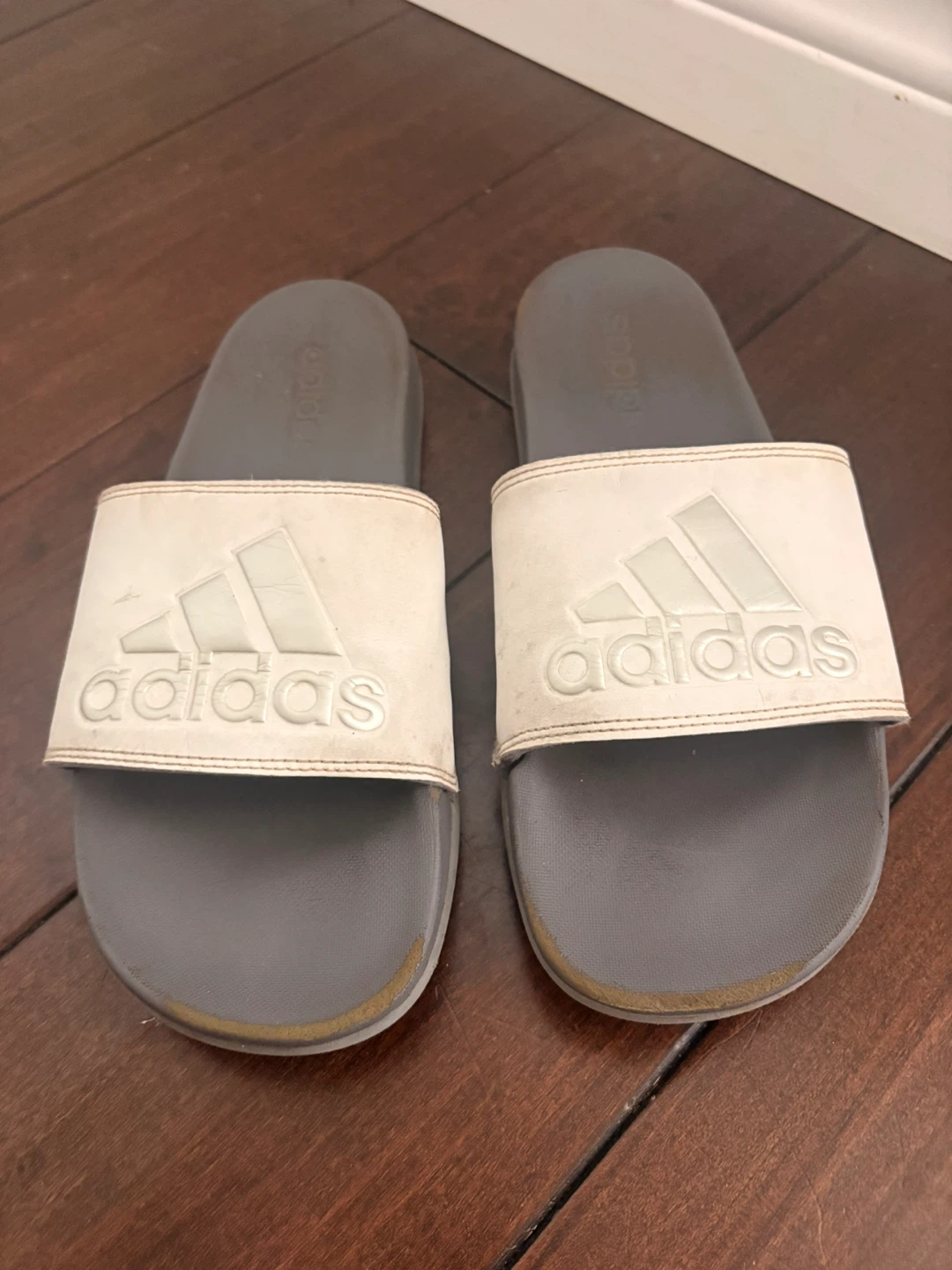 🏈Adidas Adilette Slides Size 8