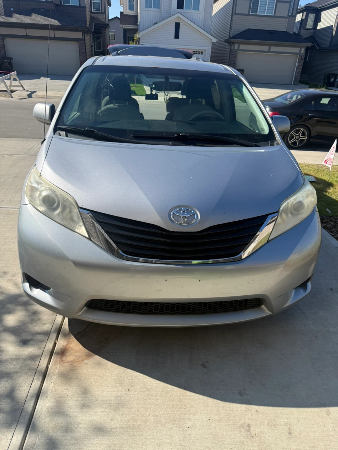 Toyota Sienna LE Minivan