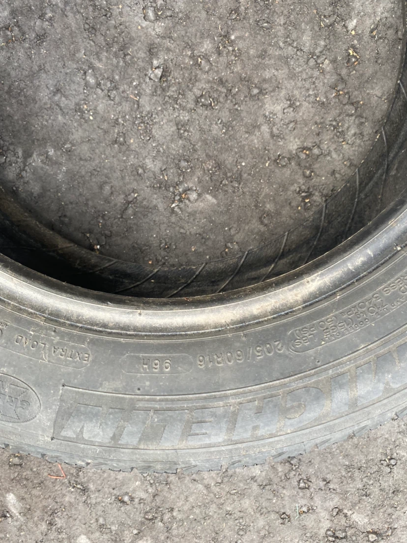 Two Michelin X-Ice Tires 205/60R16 - photo 5