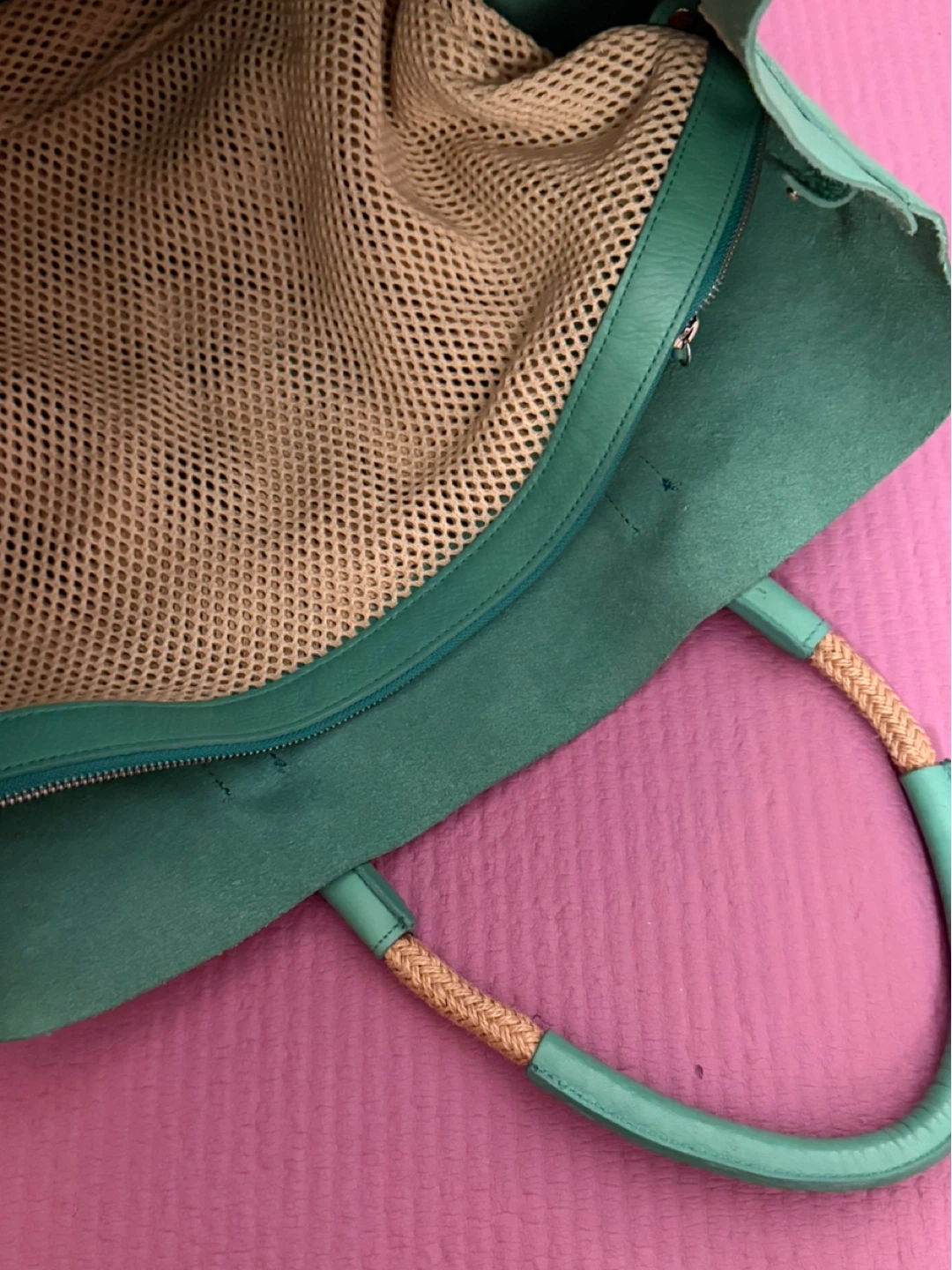 NEW✨🏈Green Leather Tote Bag - photo 2
