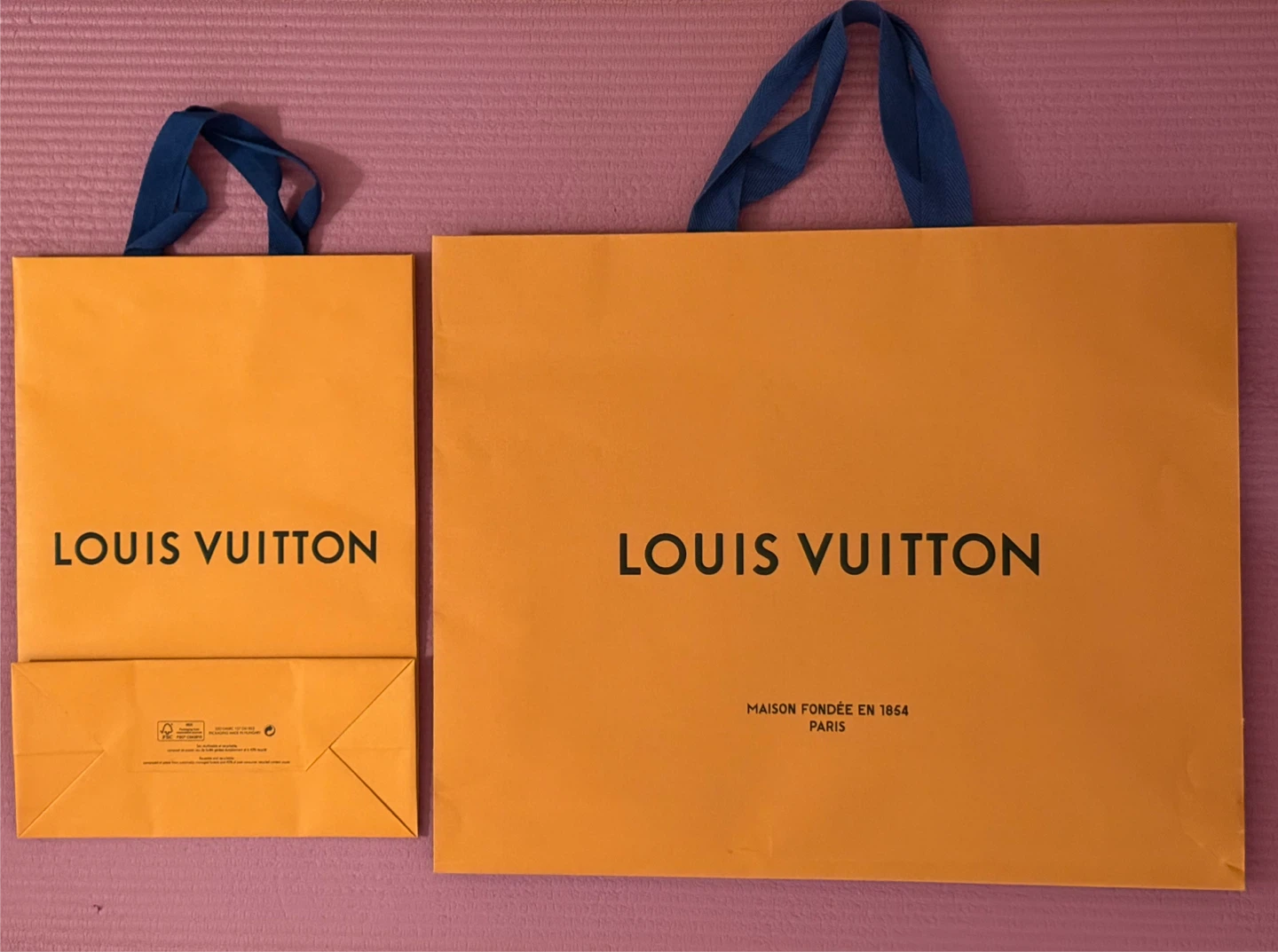 NEW✨🏈 2 Louis Vuitton Paper Shopping Bags