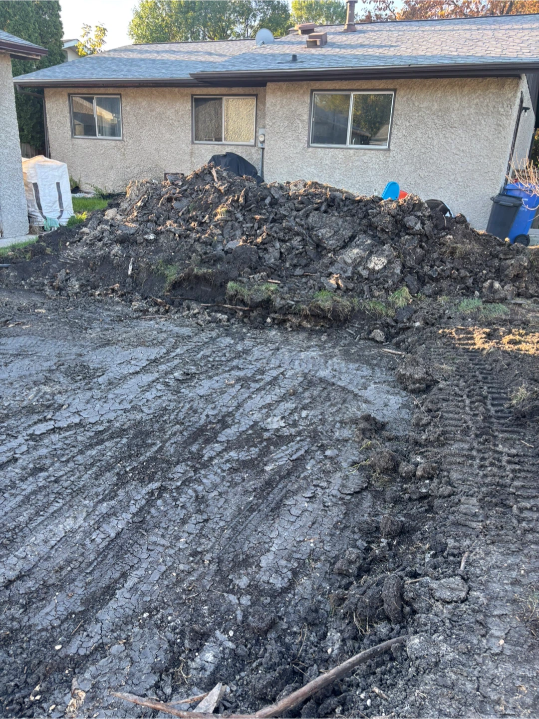 FREE DIRT / EXCAVATED SOIL – PICKUP ONLY
