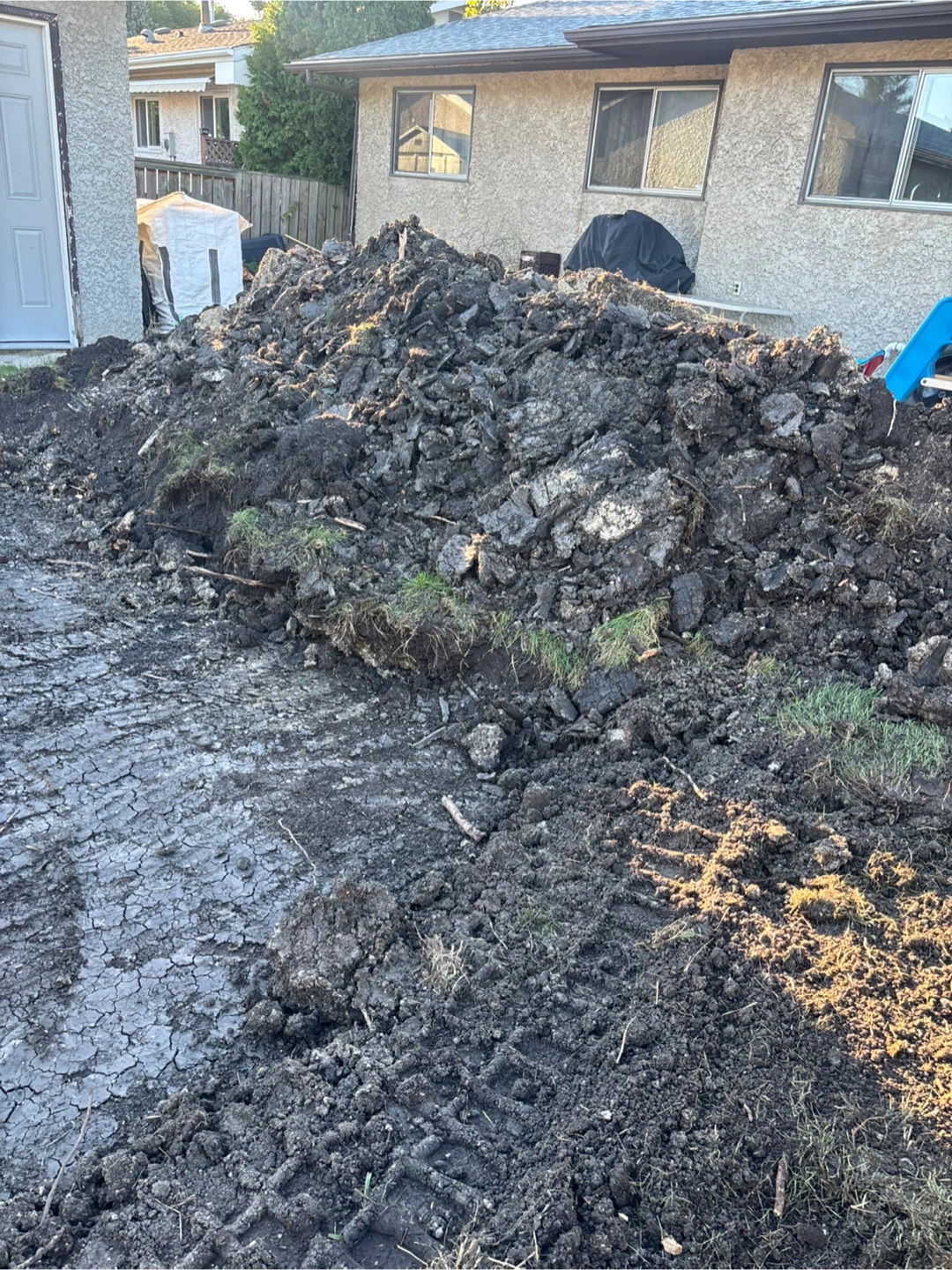 FREE DIRT / EXCAVATED SOIL – PICKUP ONLY - photo 2