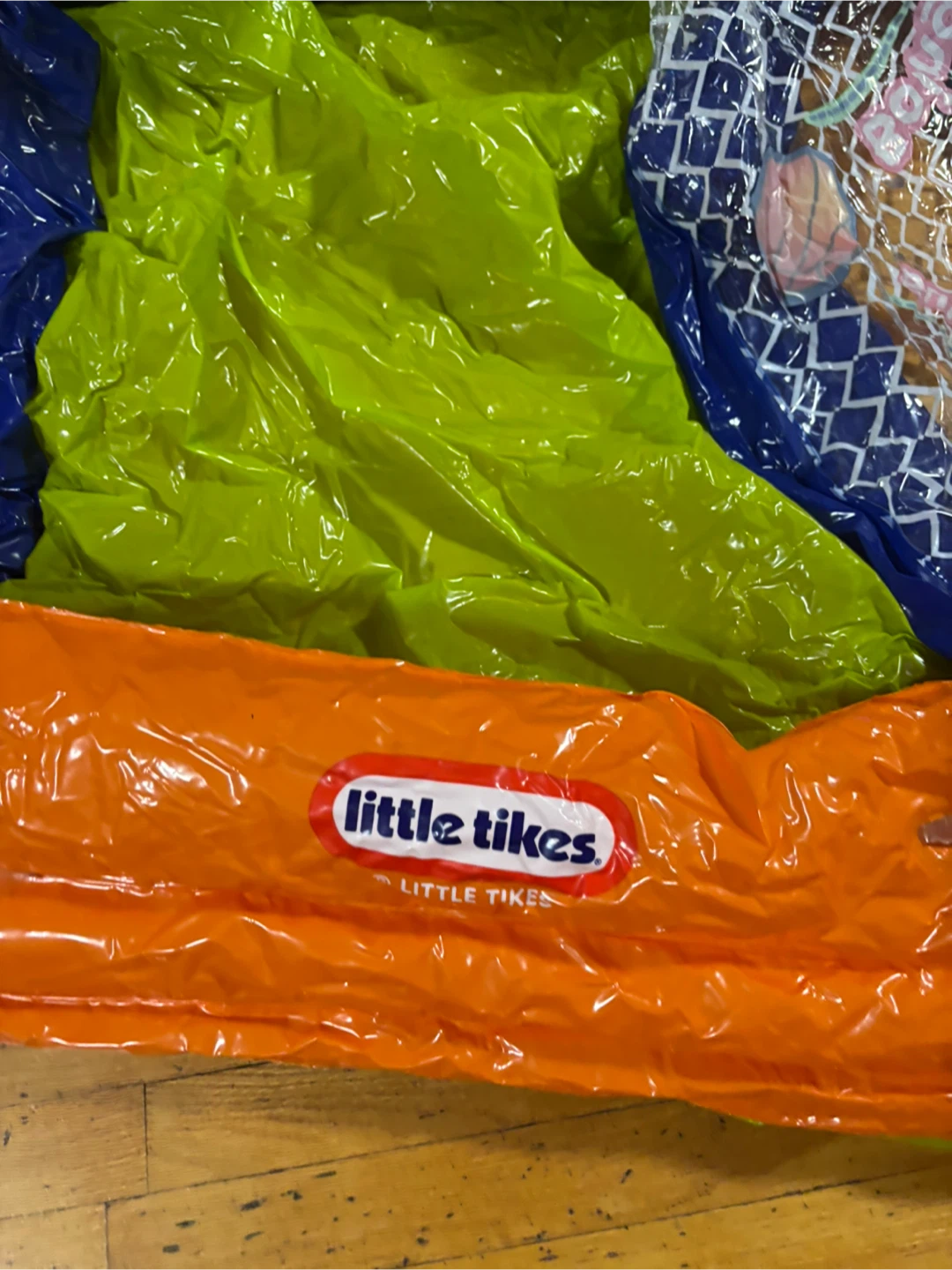 Little Tikes Inflatable Basketball Pool - photo 4
