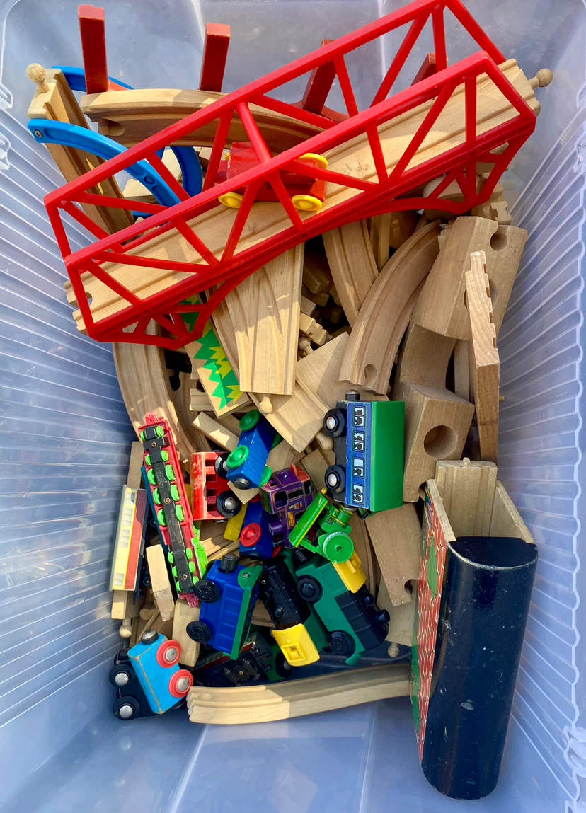 Wooden Train Set with Various Engines and Tracks - photo 2