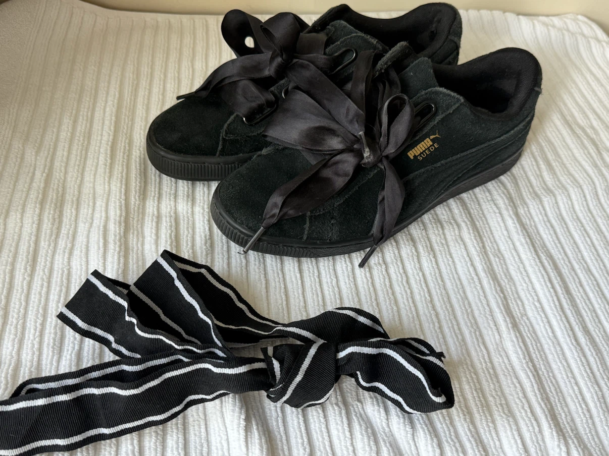 Puma Suede Heart Black Sneakers with Extra Ribbon Laces