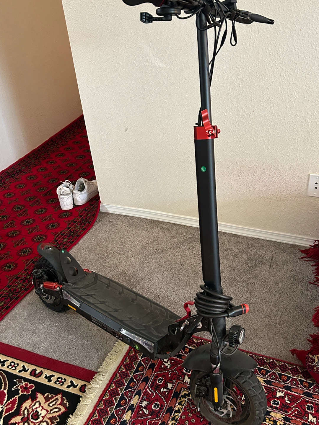 Electric Scooter with Black Frame - photo 3