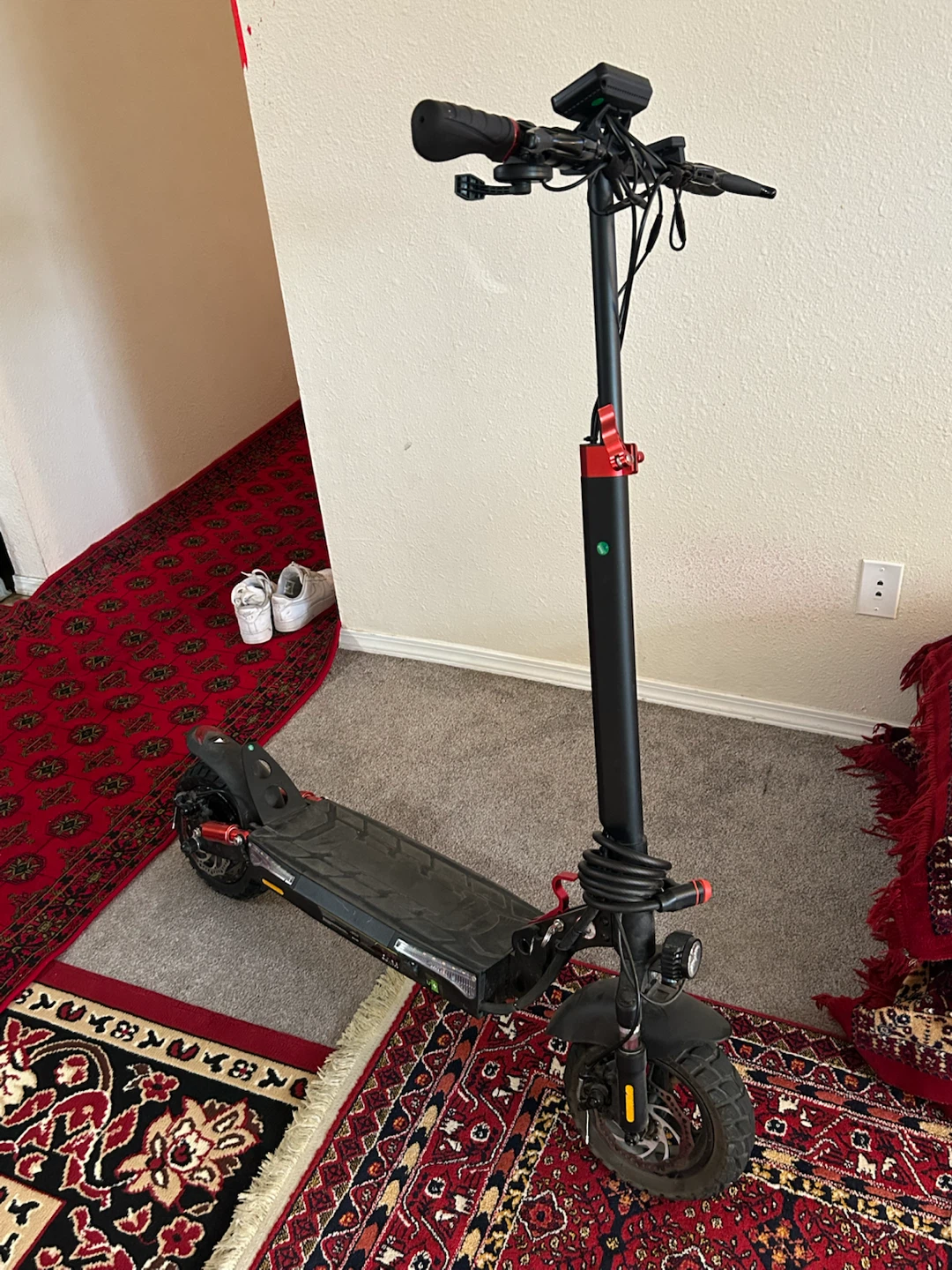 Electric Scooter with Black Frame - photo 5