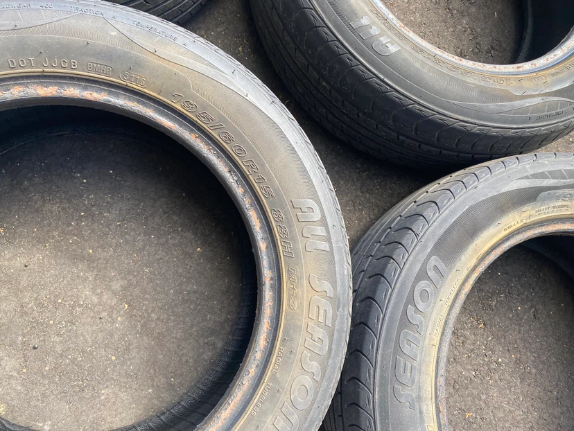 Set of 4 Weathermaxx All Season Tires 195/60R15 - photo 3