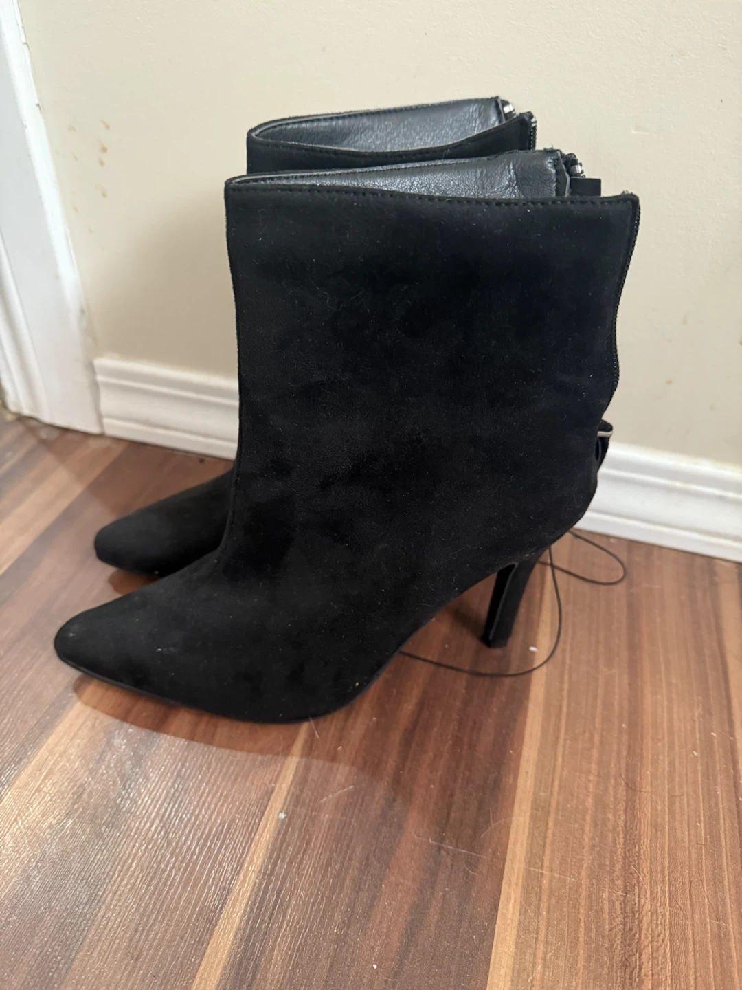 Black Heeled Ankle Boots 🏈