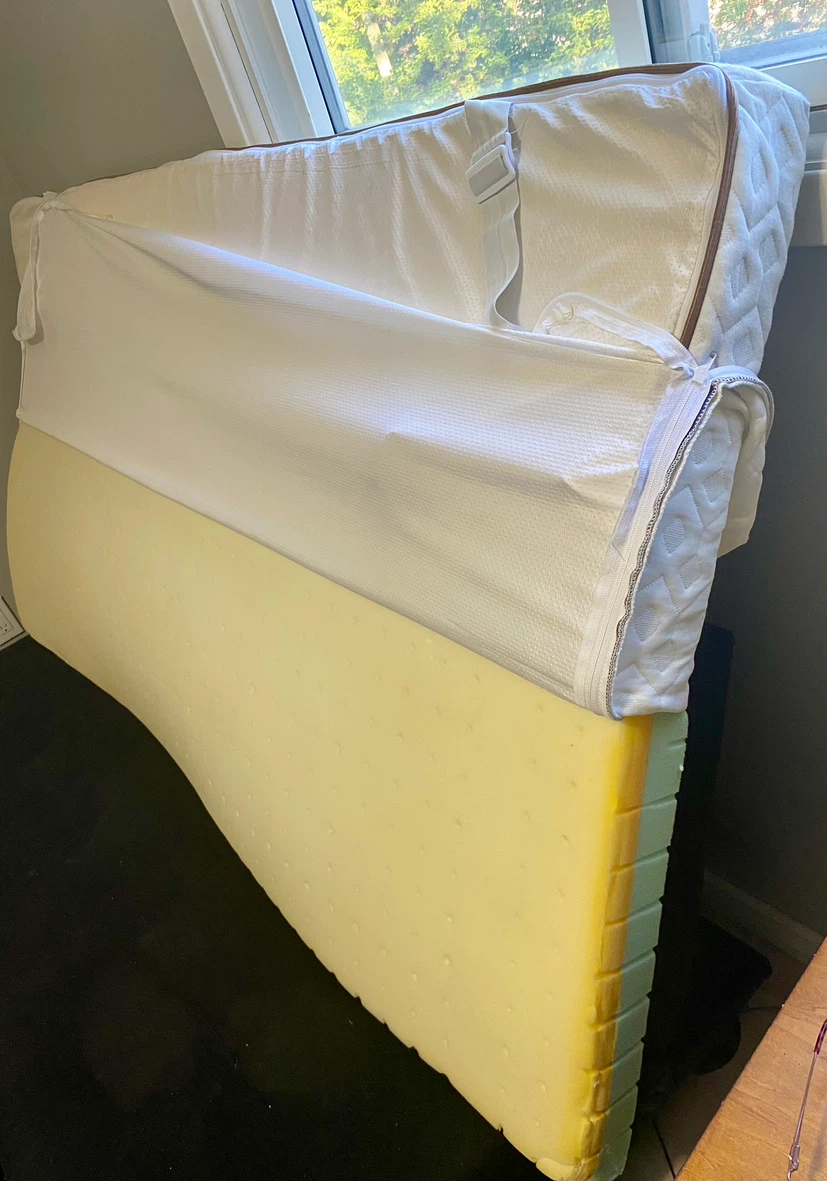 Futon Memory Foam Mattress Topper with washable cover - photo 3