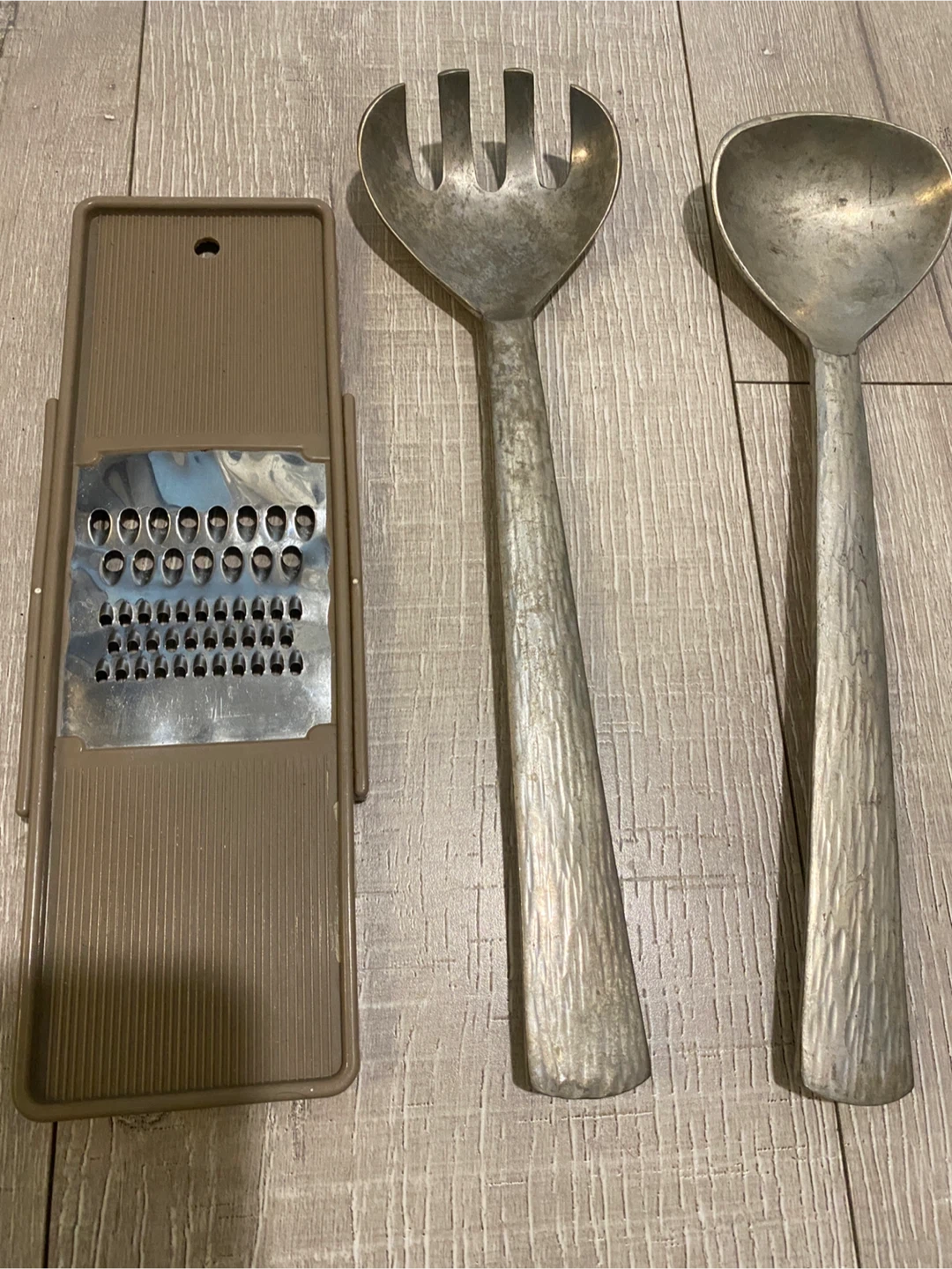 Vintage Metal Salad Servers and Grater Set - photo 2