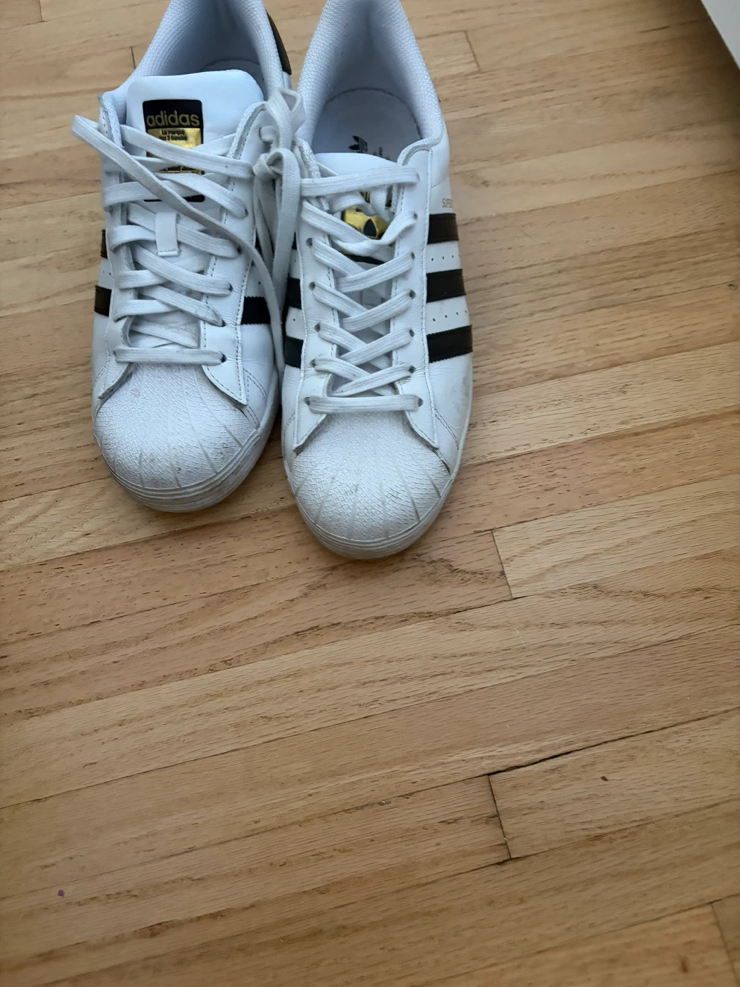 Tennis shoes - photo 4