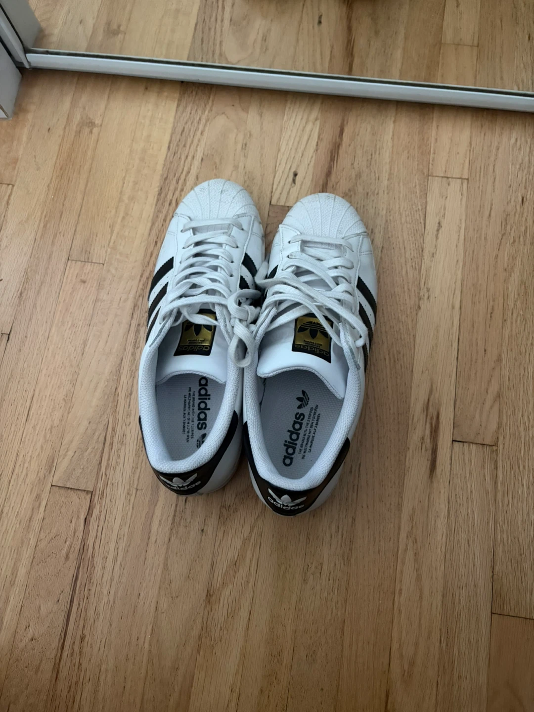 Tennis shoes - photo 5