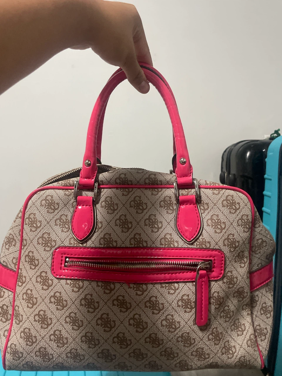 Guess Handbag with Pink Accents - photo 2