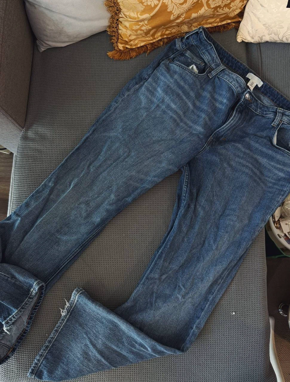 H&M High-Waist Bootcut Jeans — Size 18 - photo 2
