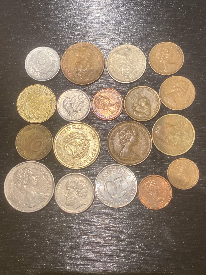 Collection of various international coins - photo 2