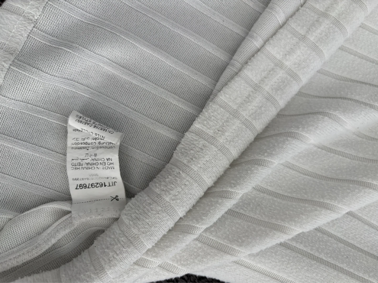 SHEIN White Ribbed T-Shirt - photo 5